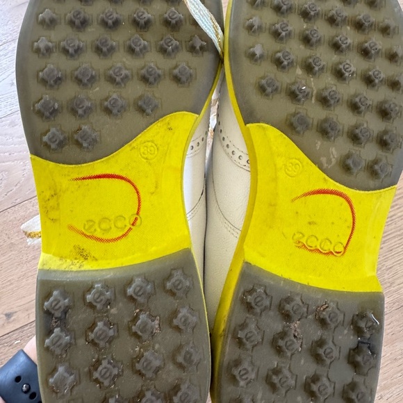 ECCO Women's White and Yellow Brogue Shoes - Picture 4 of 5